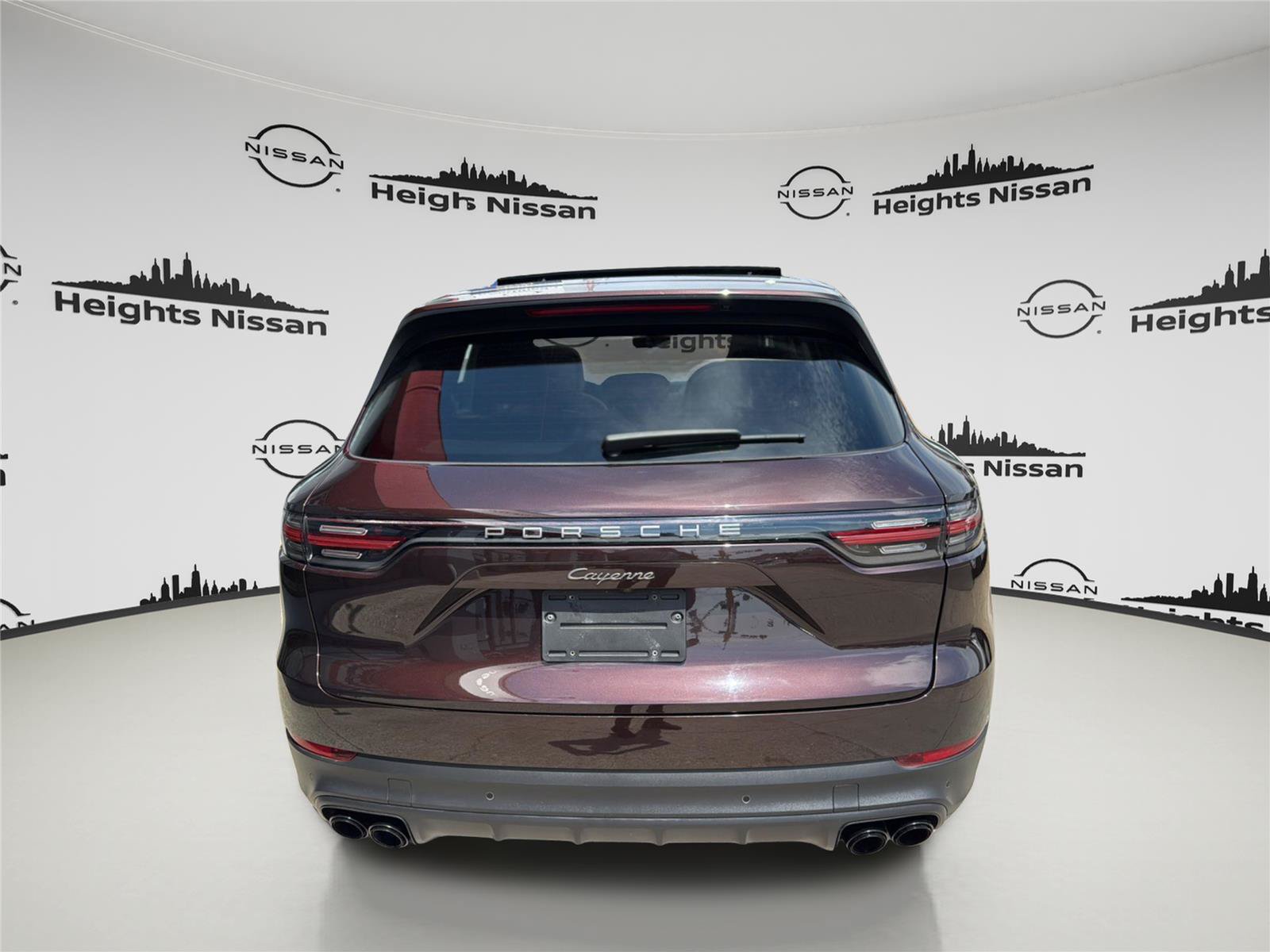 Used 2022 Porsche Cayenne Platinum Edition AWD/4WD image 5