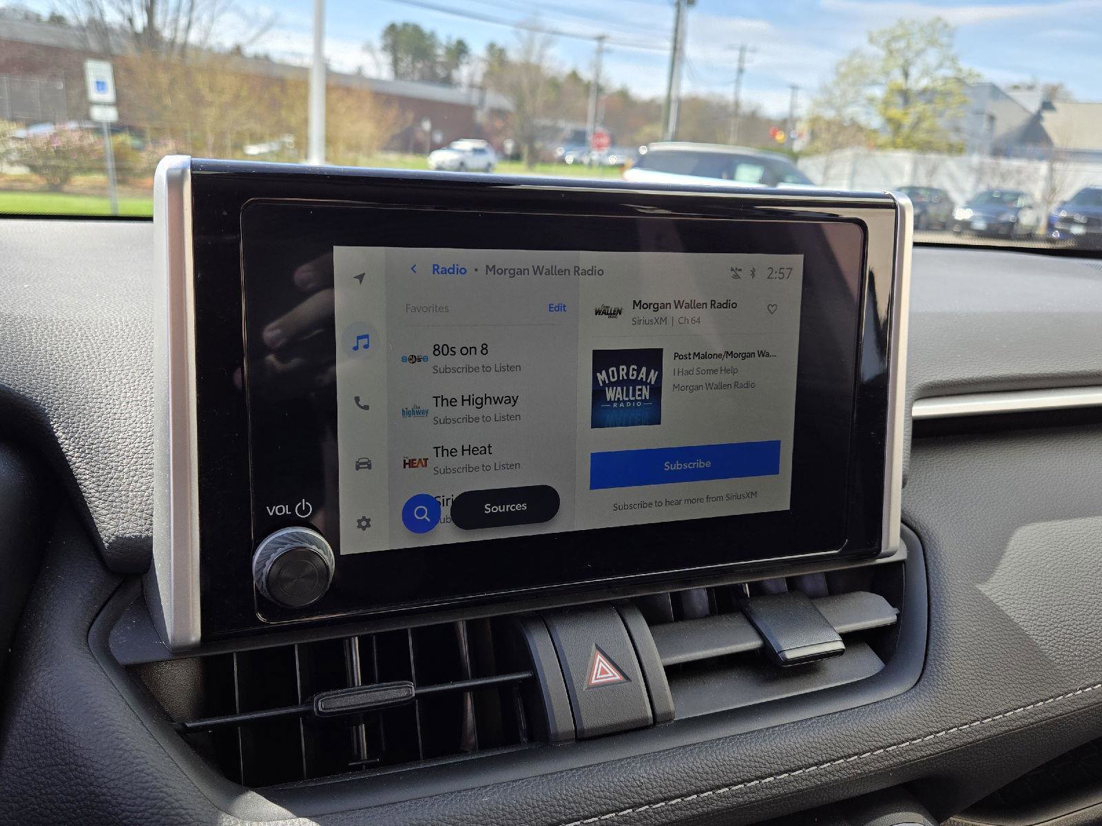 Used 2025 Toyota RAV4 XLE AWD/4WD image 23