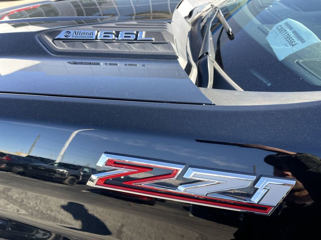 Used 2025 Chevrolet Silverado 2500 Custom w/ Custom Value Package image 11