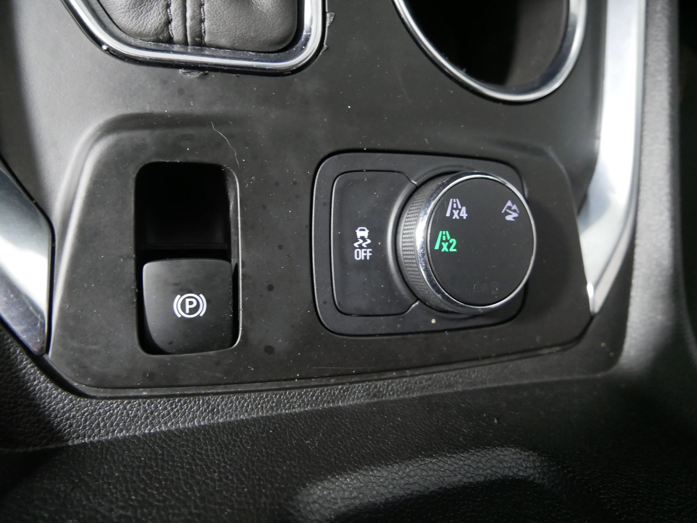 Used 2019 Chevrolet Traverse LS AWD/4WD image 29