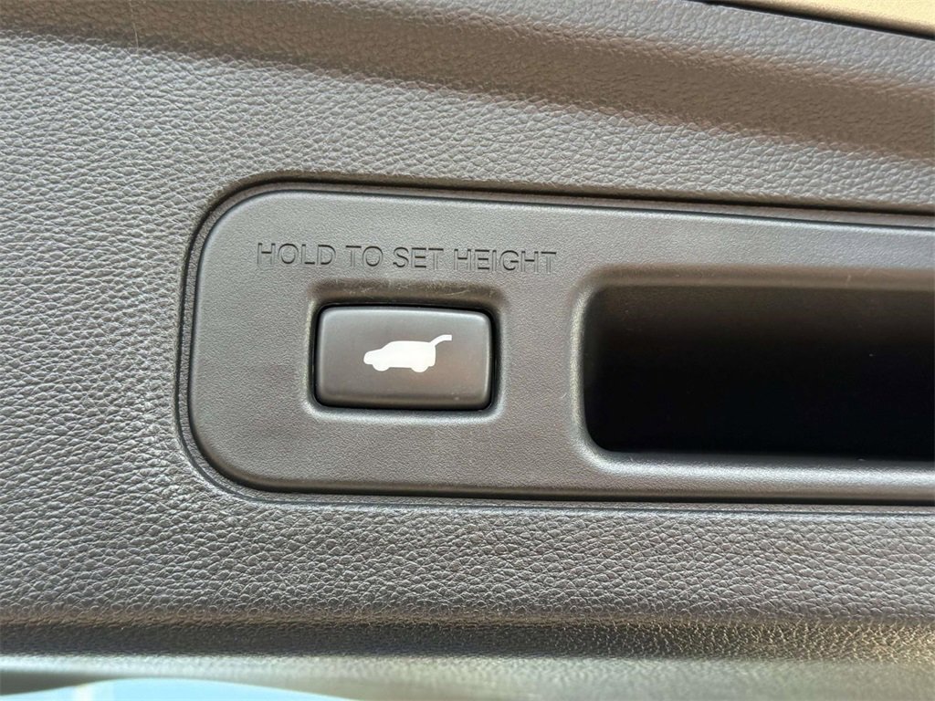 Certified 2023 Acura MDX A-Spec image 9