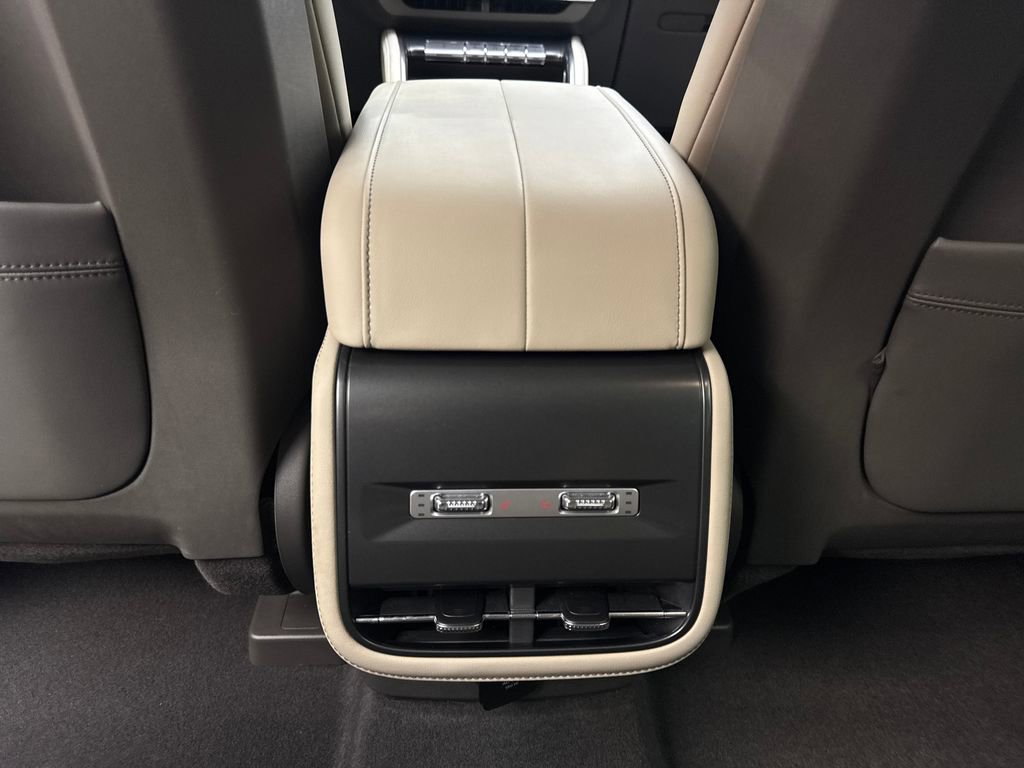 Used 2025 Lincoln Nautilus Reserve AWD/4WD image 73