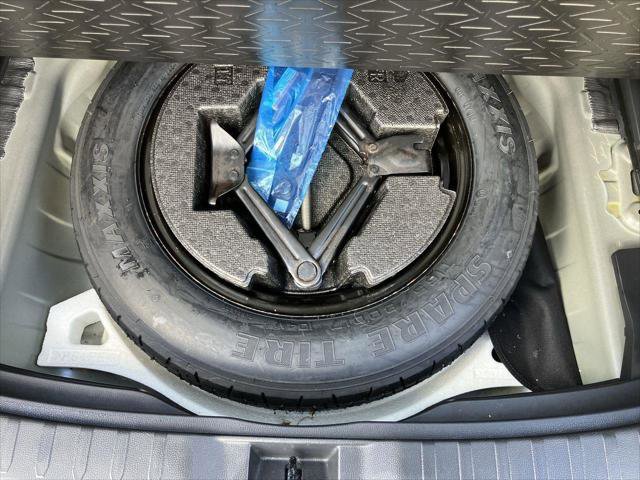 Certified 2023 Toyota RAV4 LE AWD/4WD image 27