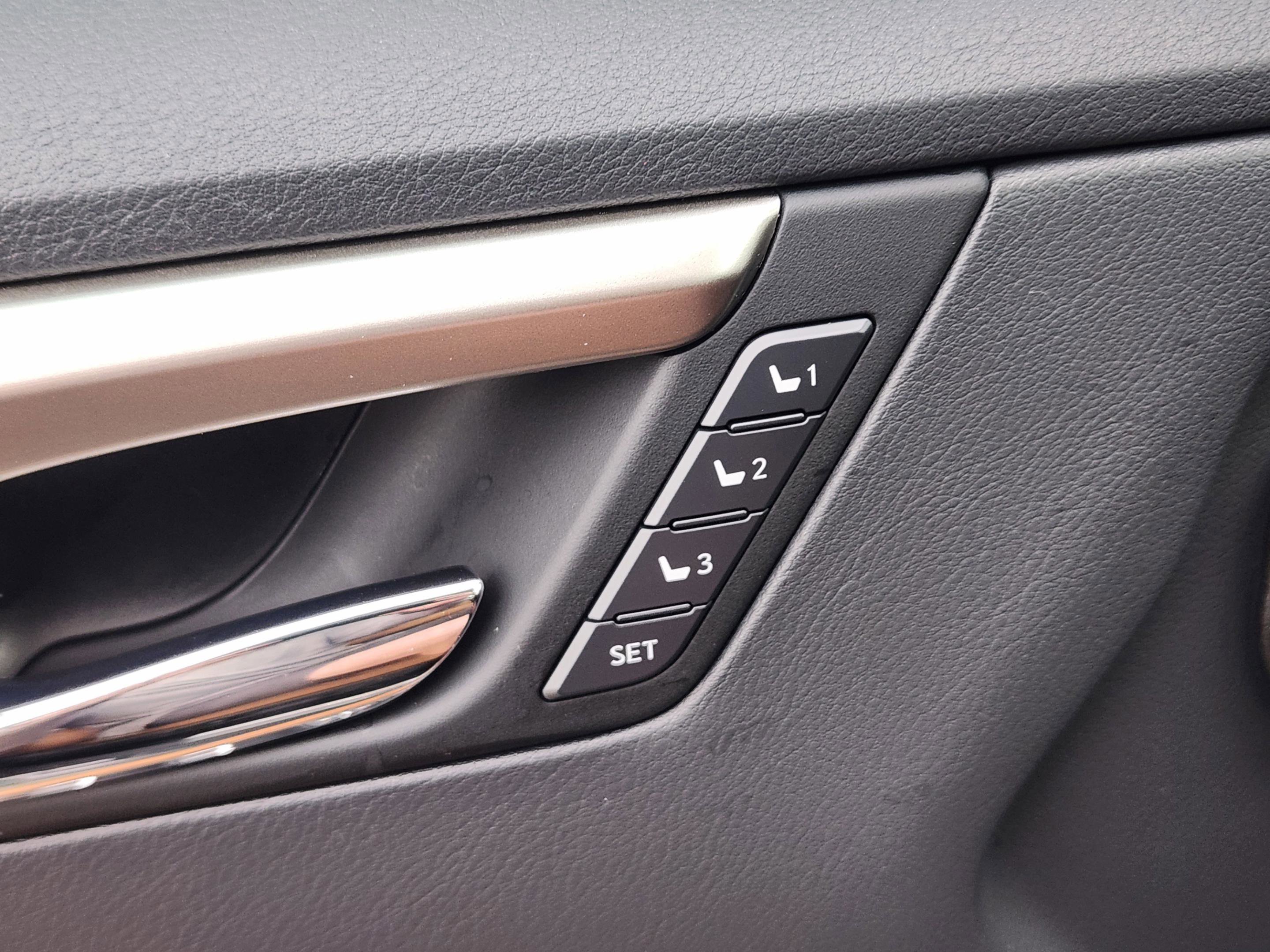 Certified 2022 Lexus RX 450h AWD w/ Premium Package image 20