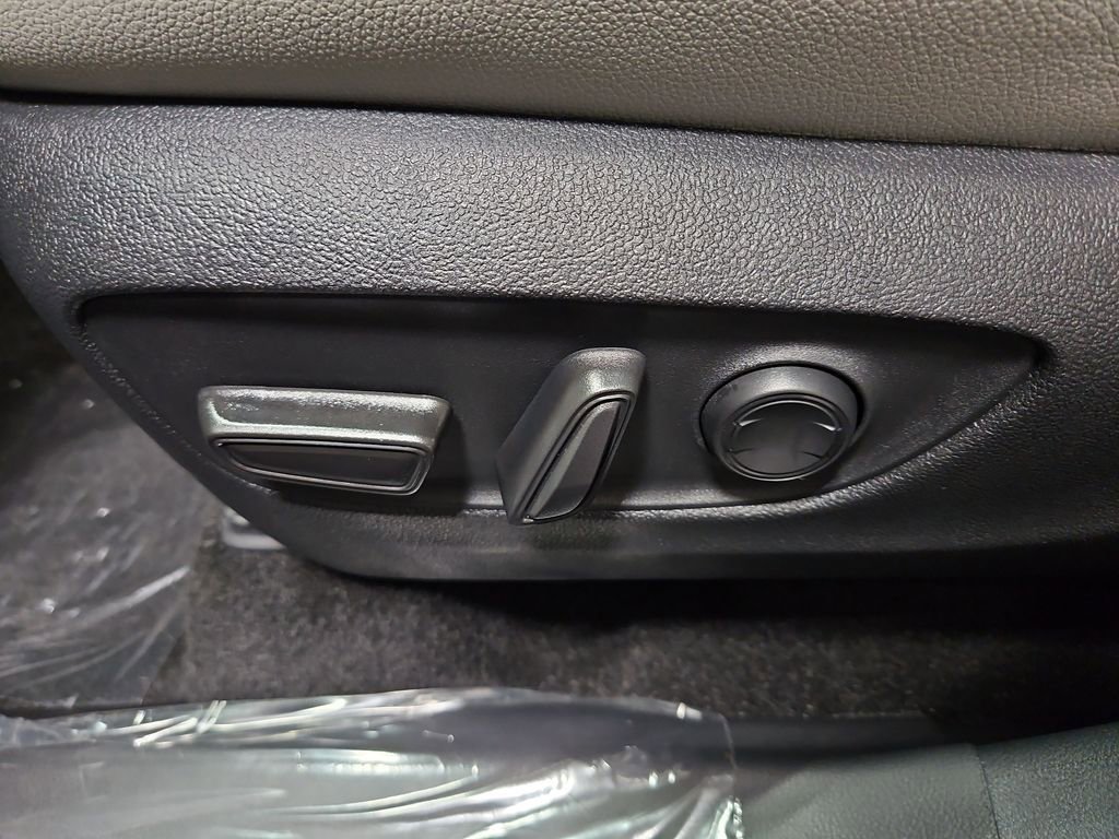 New 2026 Toyota Grand Highlander XLE image 12