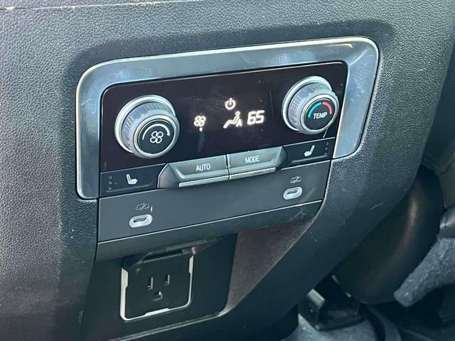 Used 2022 Chevrolet Tahoe RST w/ Luxury Package AWD/4WD image 19