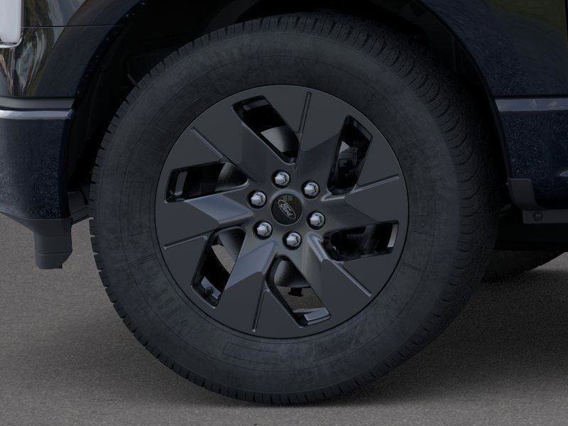 New 2025 Ford F150 Lightning Flash image 19