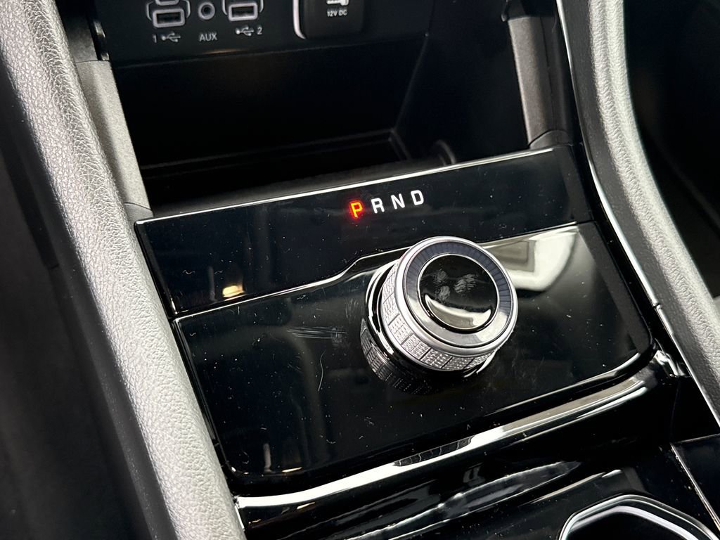 Certified 2023 Jeep Grand Cherokee Laredo w/ MOPAR Finishing Package image 25