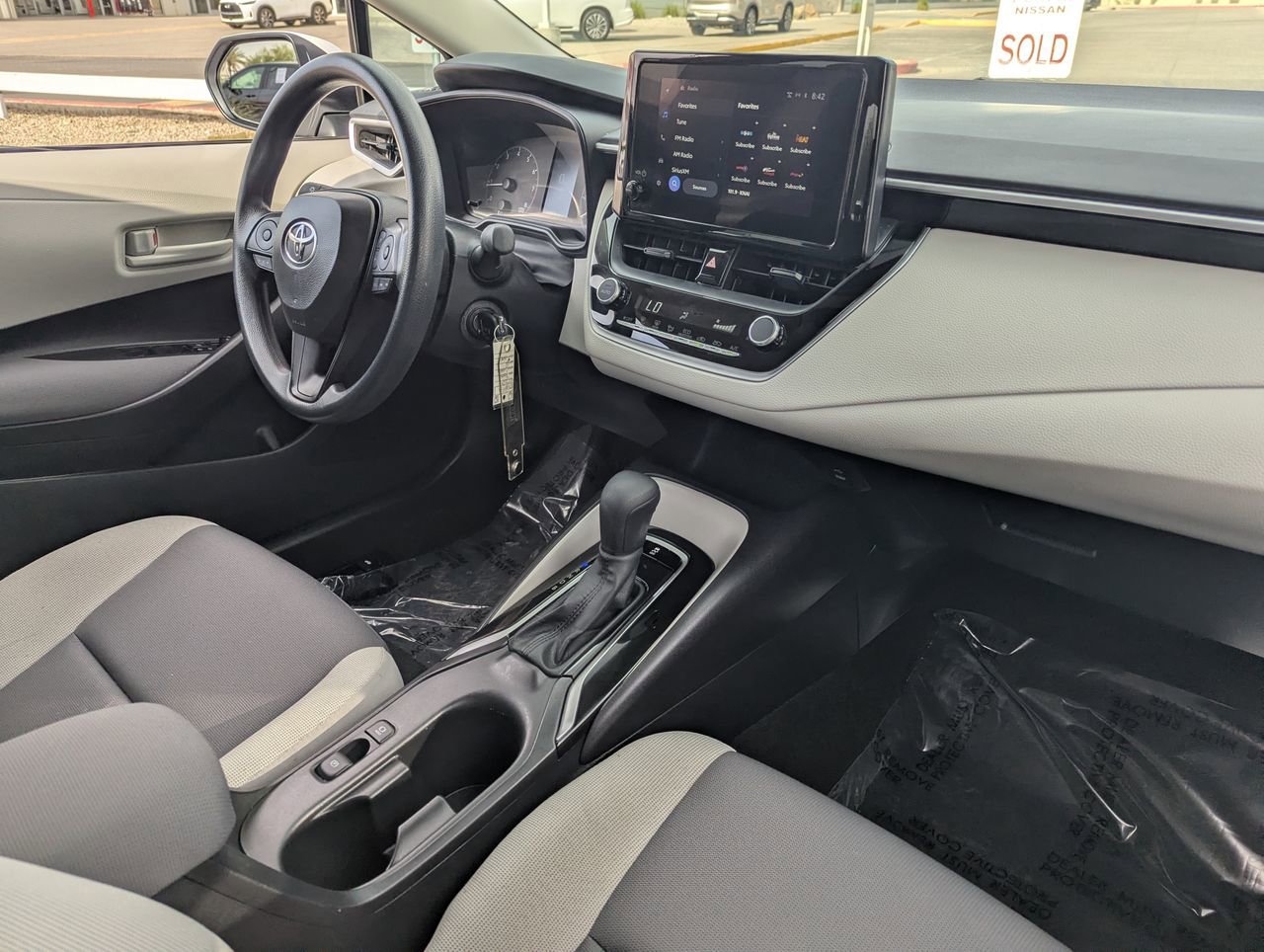 Used 2024 Toyota Corolla LE image 13