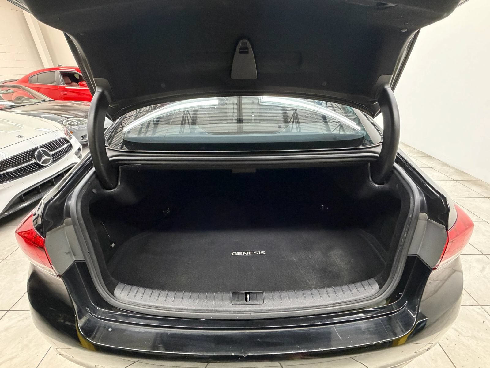 Used 2016 Hyundai Genesis 3.8 RWD image 17