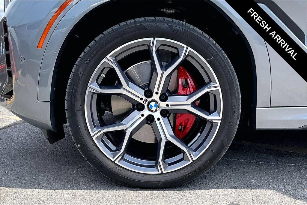Used 2024 BMW X6 xDrive40i w/ Executive Package AWD/4WD image 33