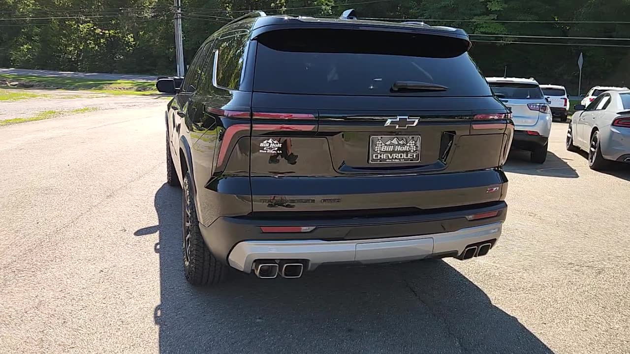 Used 2025 Chevrolet Traverse Z71 w/ Driver Confidence Package AWD/4WD image 5