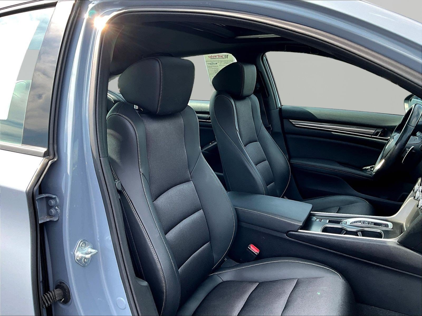 Used 2022 Honda Accord Sport image 29