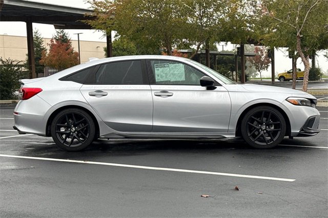 Used 2024 Honda Civic Sport image 3