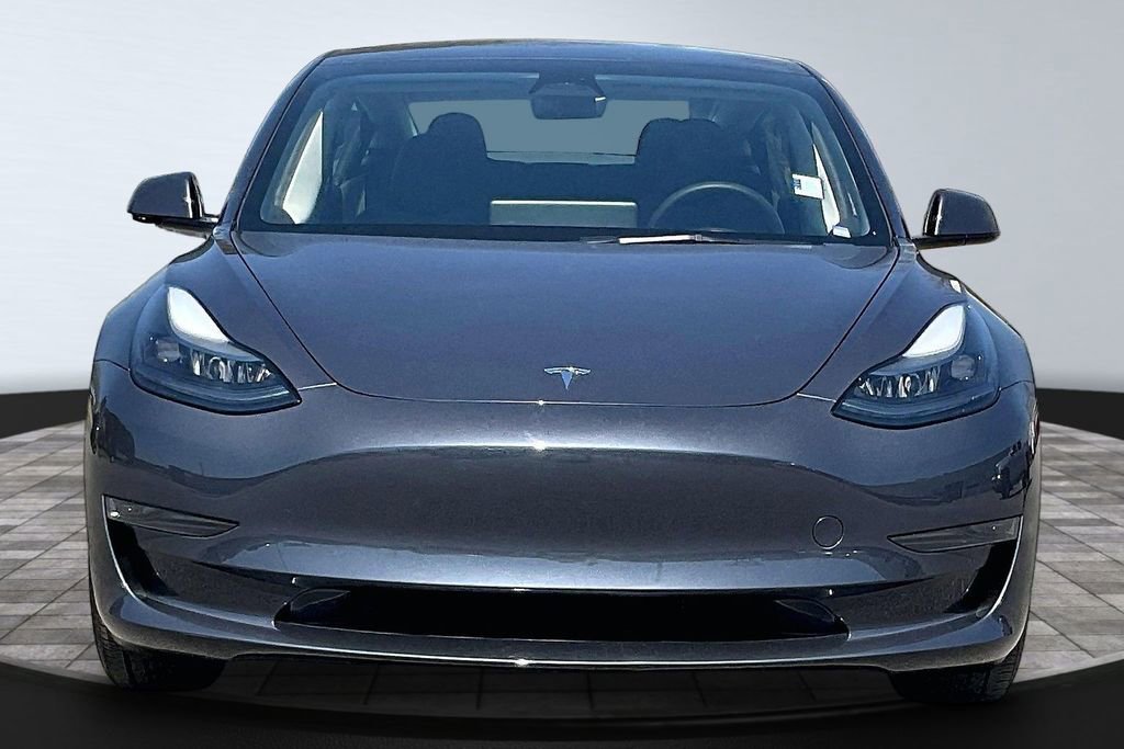 Used 2023 Tesla Model 3 Standard Range image 3