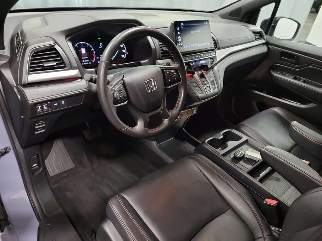Used 2025 Honda Odyssey Sport-L image 17