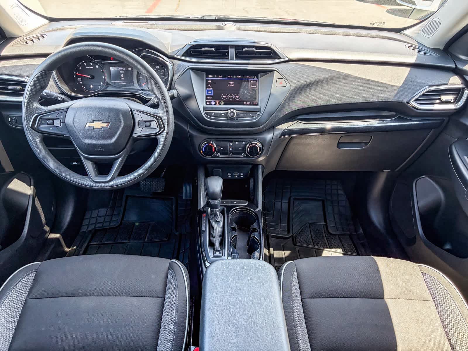 Used 2021 Chevrolet TrailBlazer LT FWD image 11