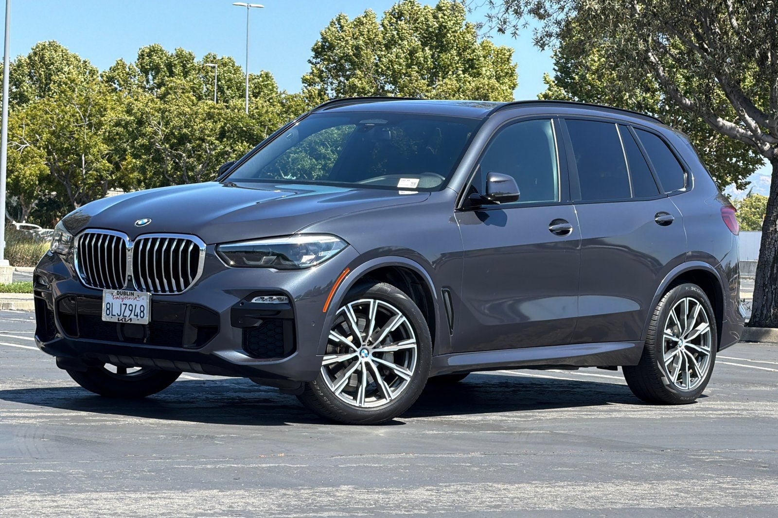 Used 2019 BMW X5 xDrive40i w/ M Sport Package AWD/4WD image 8