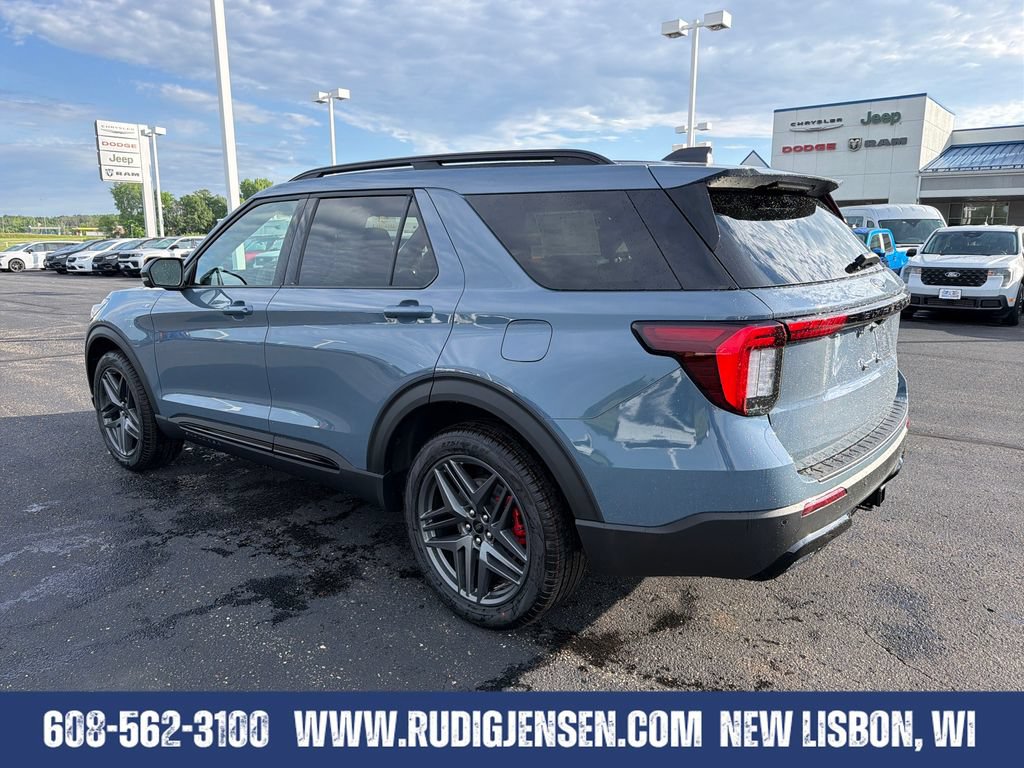 New 2026 Ford Explorer ST-Line w/ ST-Line Street Pack AWD/4WD image 4