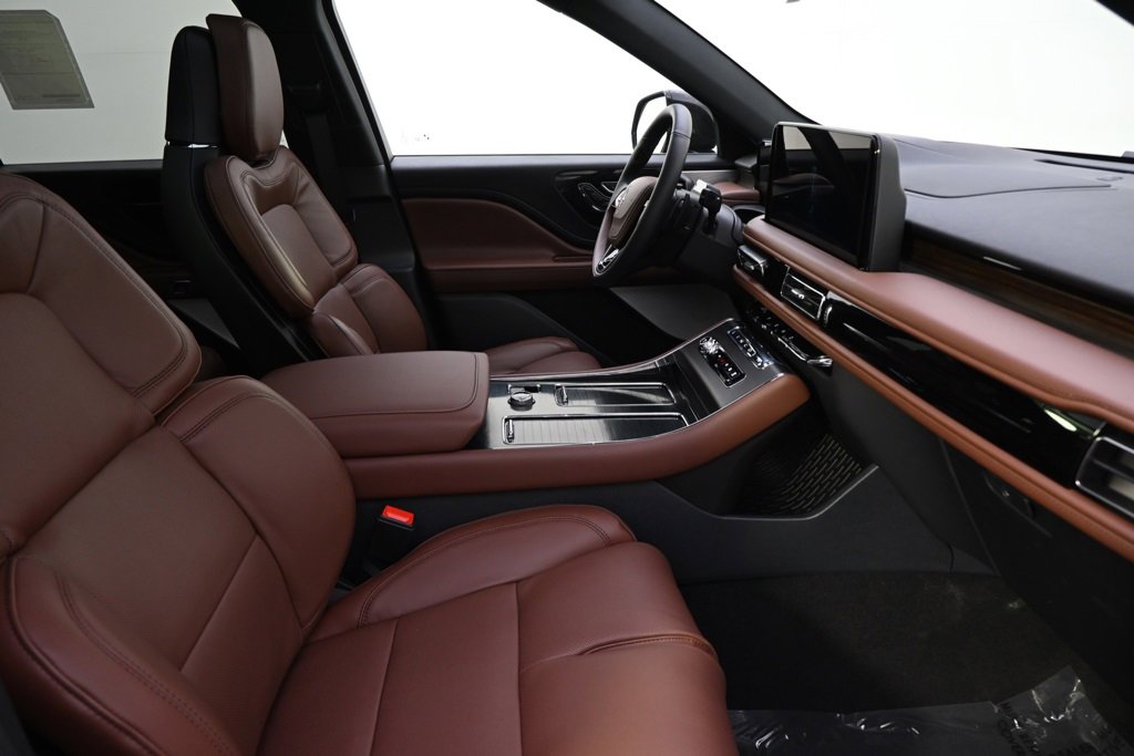New 2026 Lincoln Aviator Reserve image 16