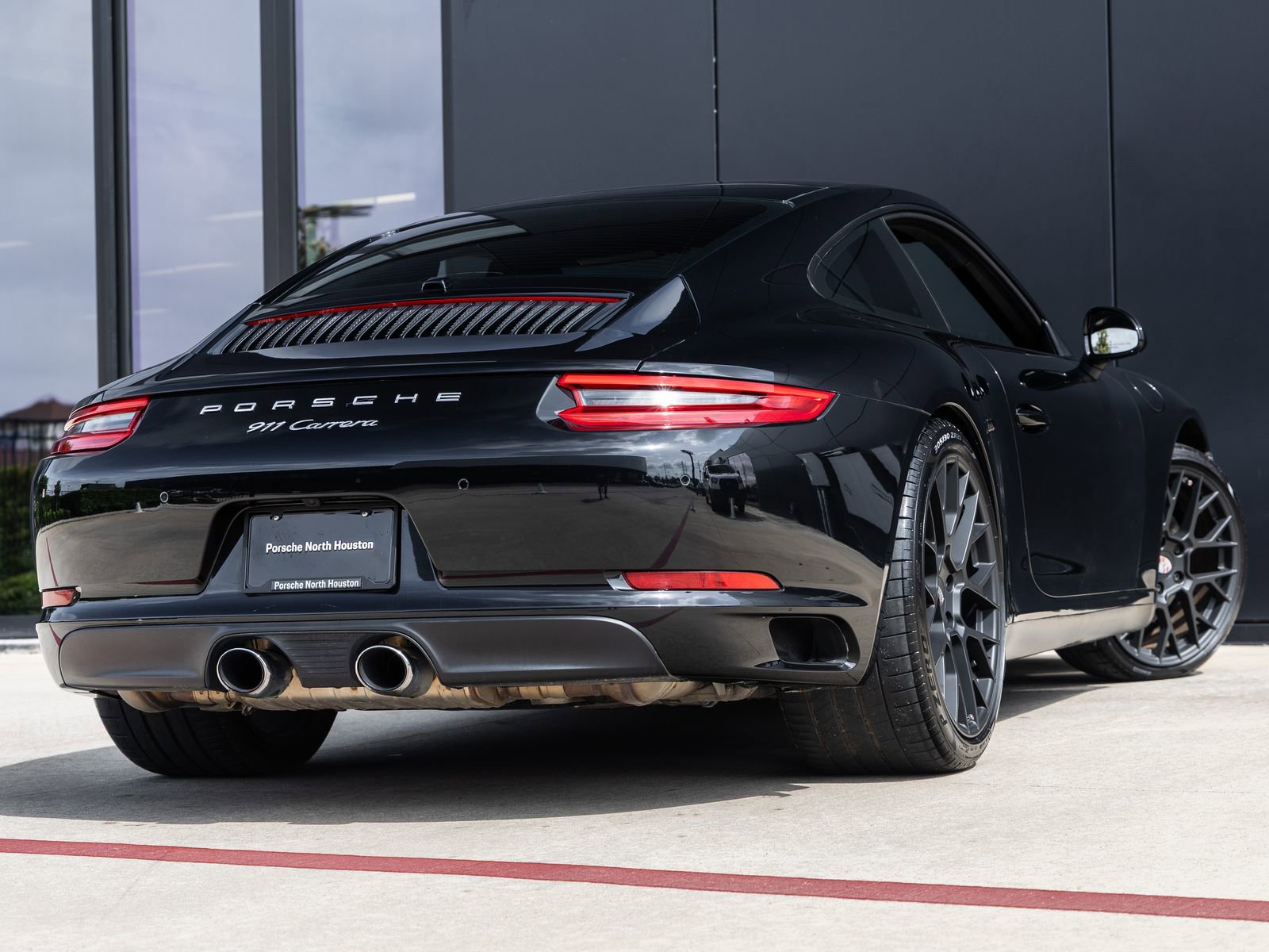 Used 2019 Porsche 911 Carrera image 11
