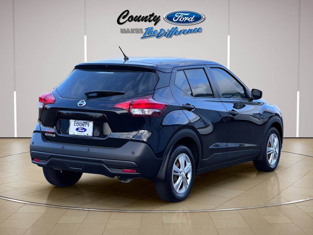 Used 2020 Nissan Kicks S image 7