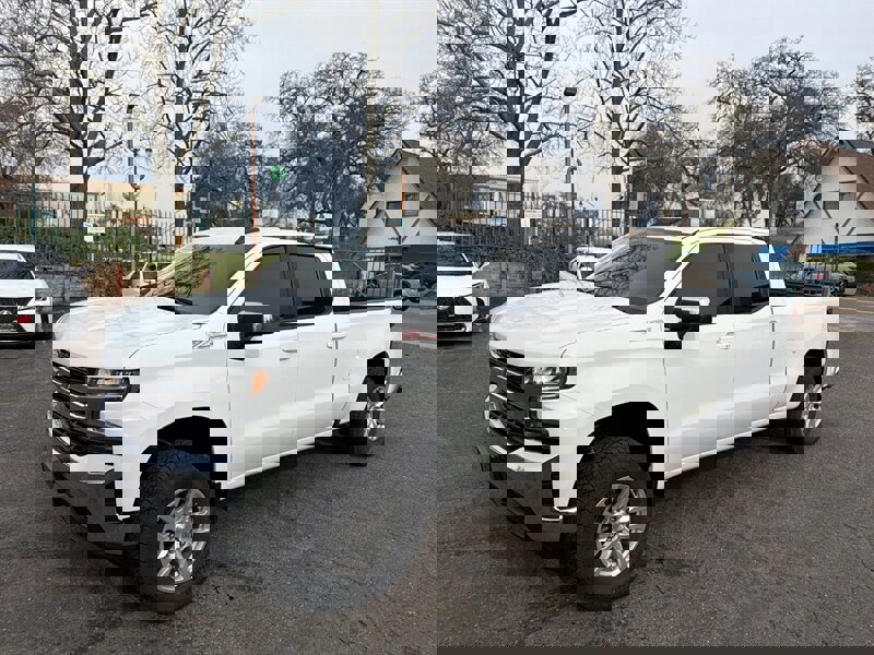 Used 2022 Chevrolet Silverado 1500 LT w/ Z71 Off-Road Package image 15