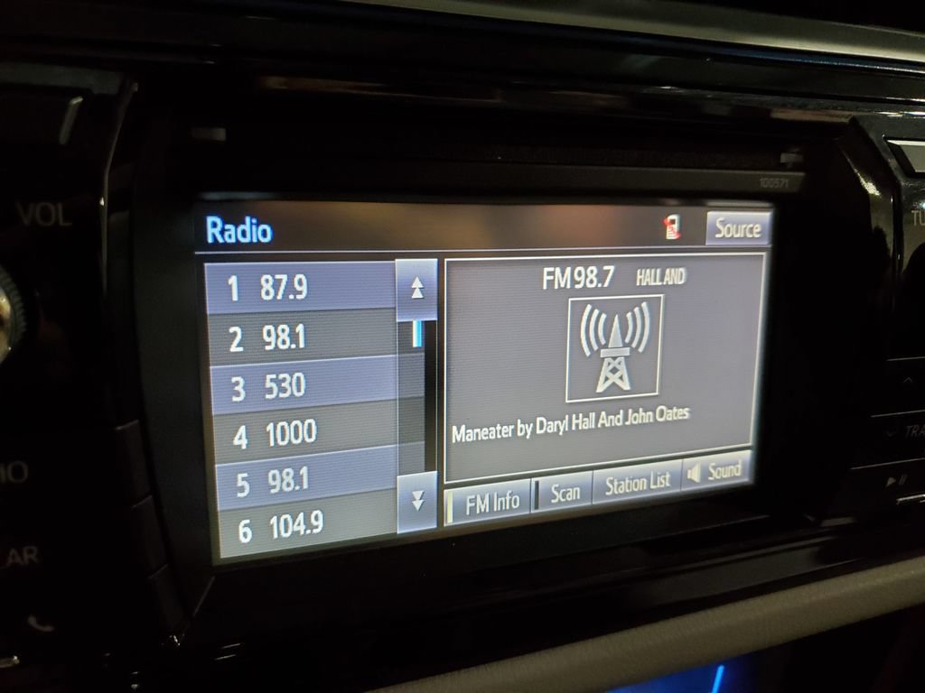 Used 2016 Toyota Corolla LE FWD image 26
