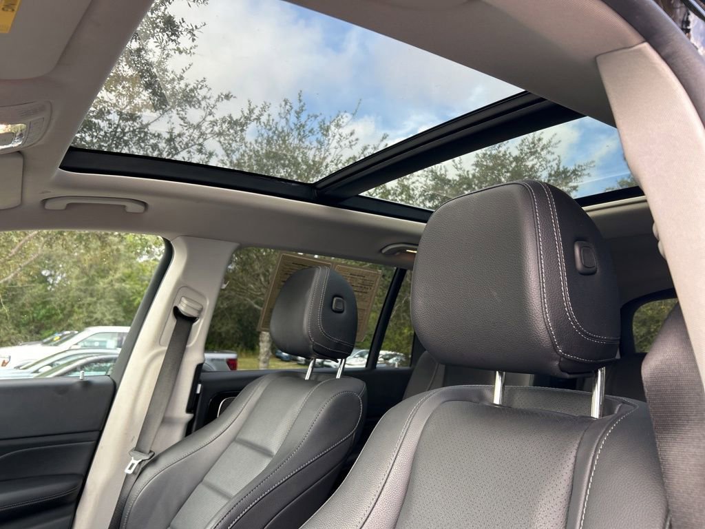Used 2023 Mercedes-Benz GLS 450 4MATIC image 21
