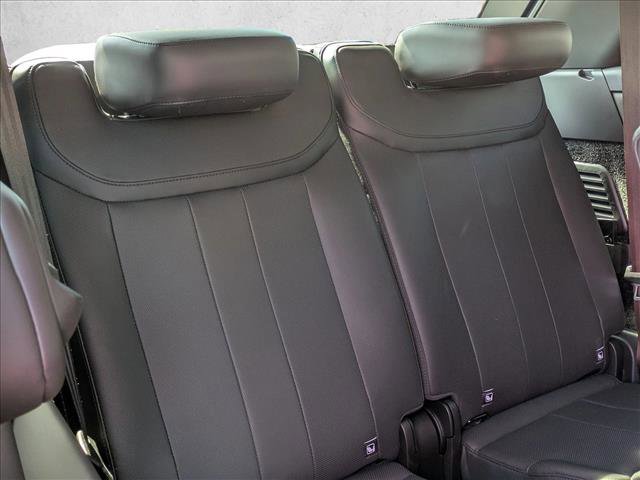 Used 2025 Land Rover Range Rover Long Wheelbase SE image 21