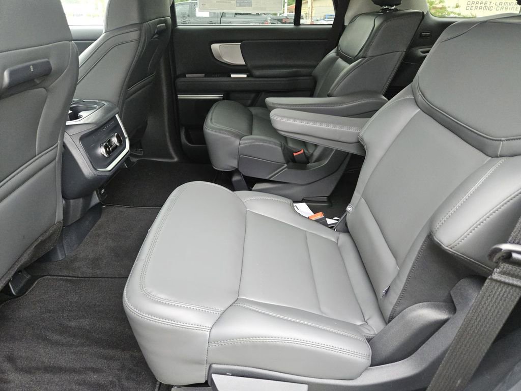 New 2026 Ford Expedition Active RWD image 27