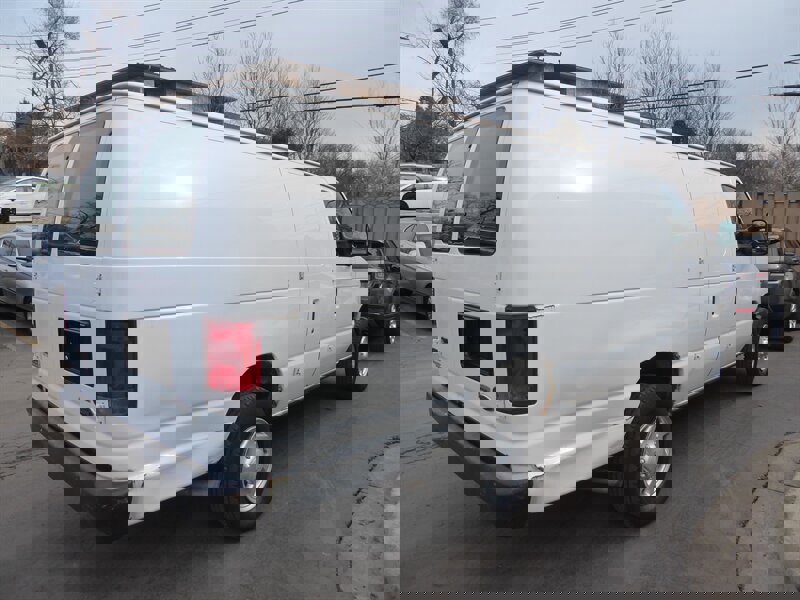 Used 2014 Ford E-250 and Econoline 250 Extended image 7