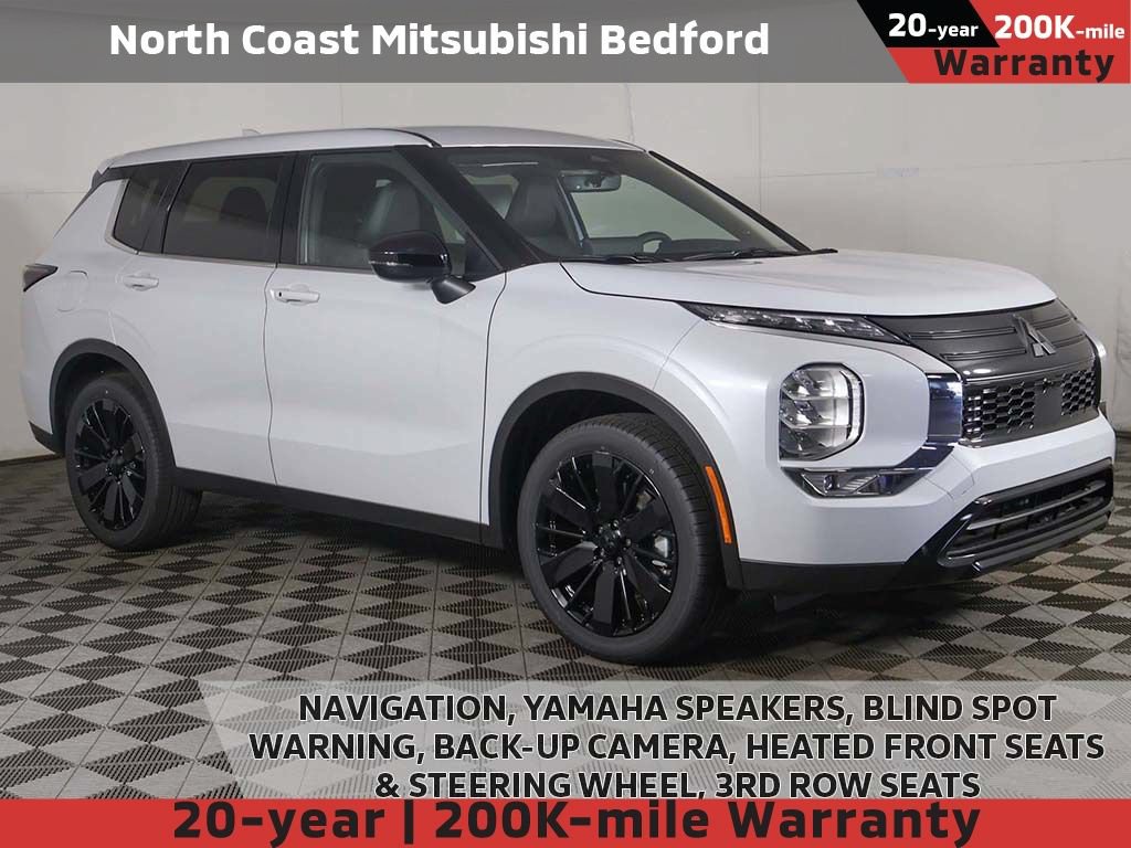 New 2026 Mitsubishi Outlander LE FWD image 1