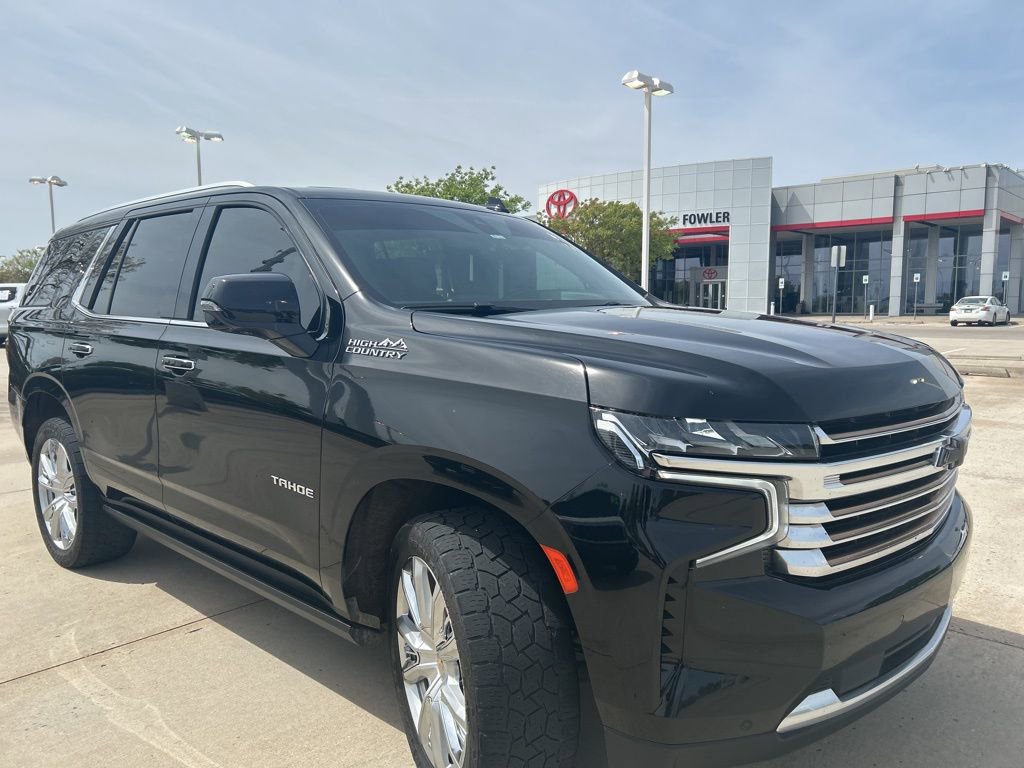 Used 2021 Chevrolet Tahoe High Country w/ Premium Package image 3