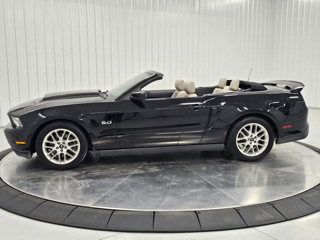Used 2012 Ford Mustang GT Premium RWD image 10