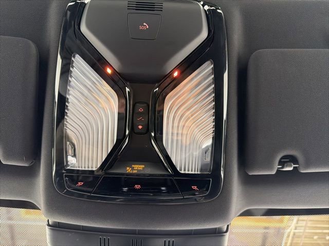 Certified 2023 BMW 530i xDrive w/ Premium Package image 28