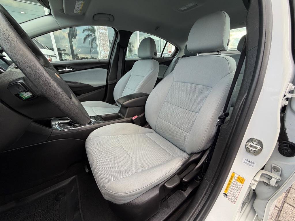 Used 2019 Chevrolet Cruze LS w/ LS Convenience Package FWD image 12