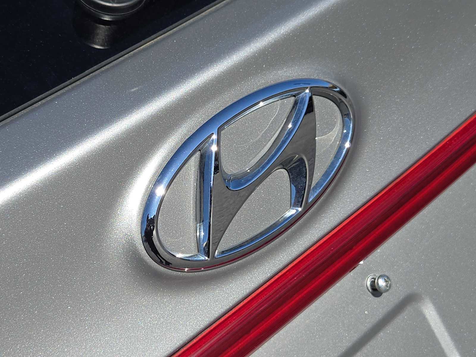 Used 2023 Hyundai Santa Fe SEL FWD image 10