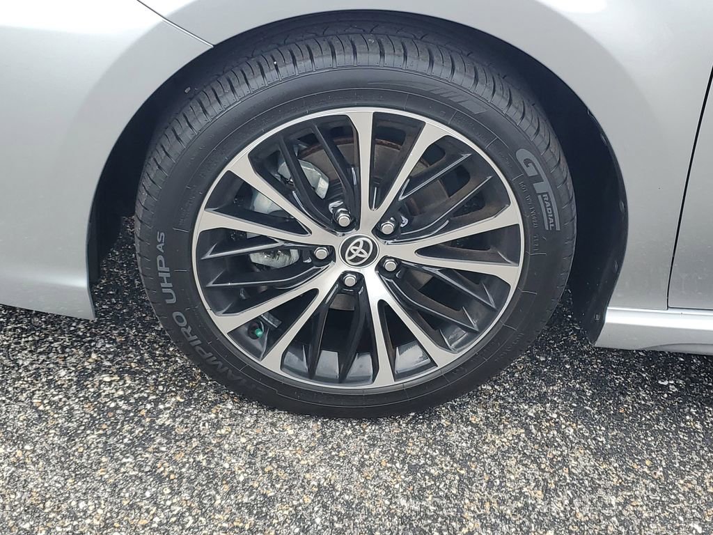 Used 2020 Toyota Camry SE image 30