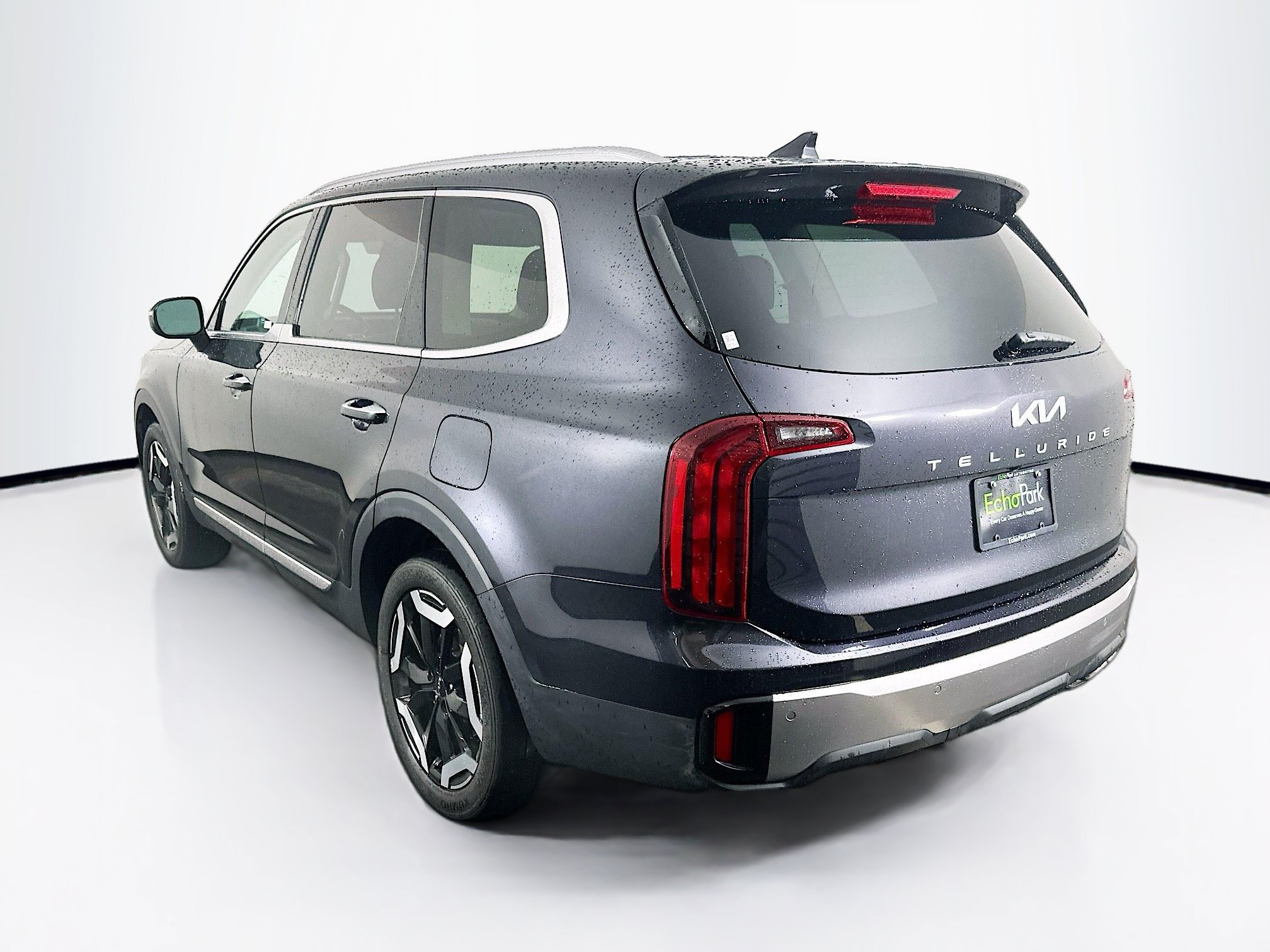 Used 2025 Kia Telluride S FWD image 5