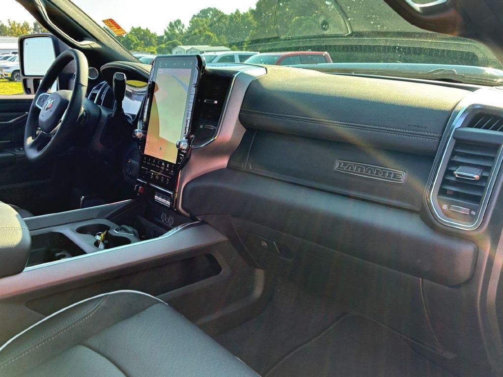 New 2027 RAM 2500 Laramie AWD/4WD image 29