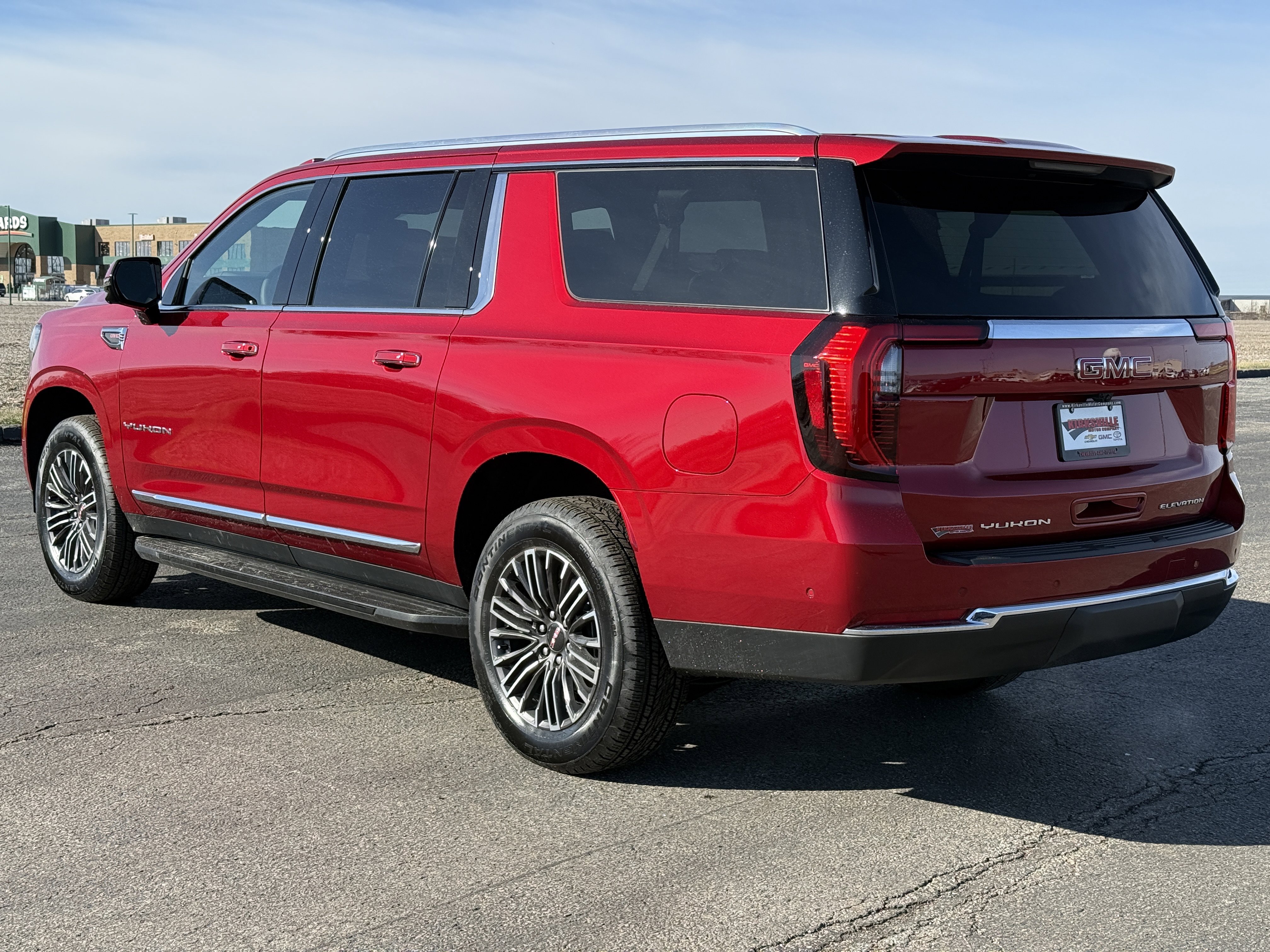 New 2026 GMC Yukon XL Elevation image 7