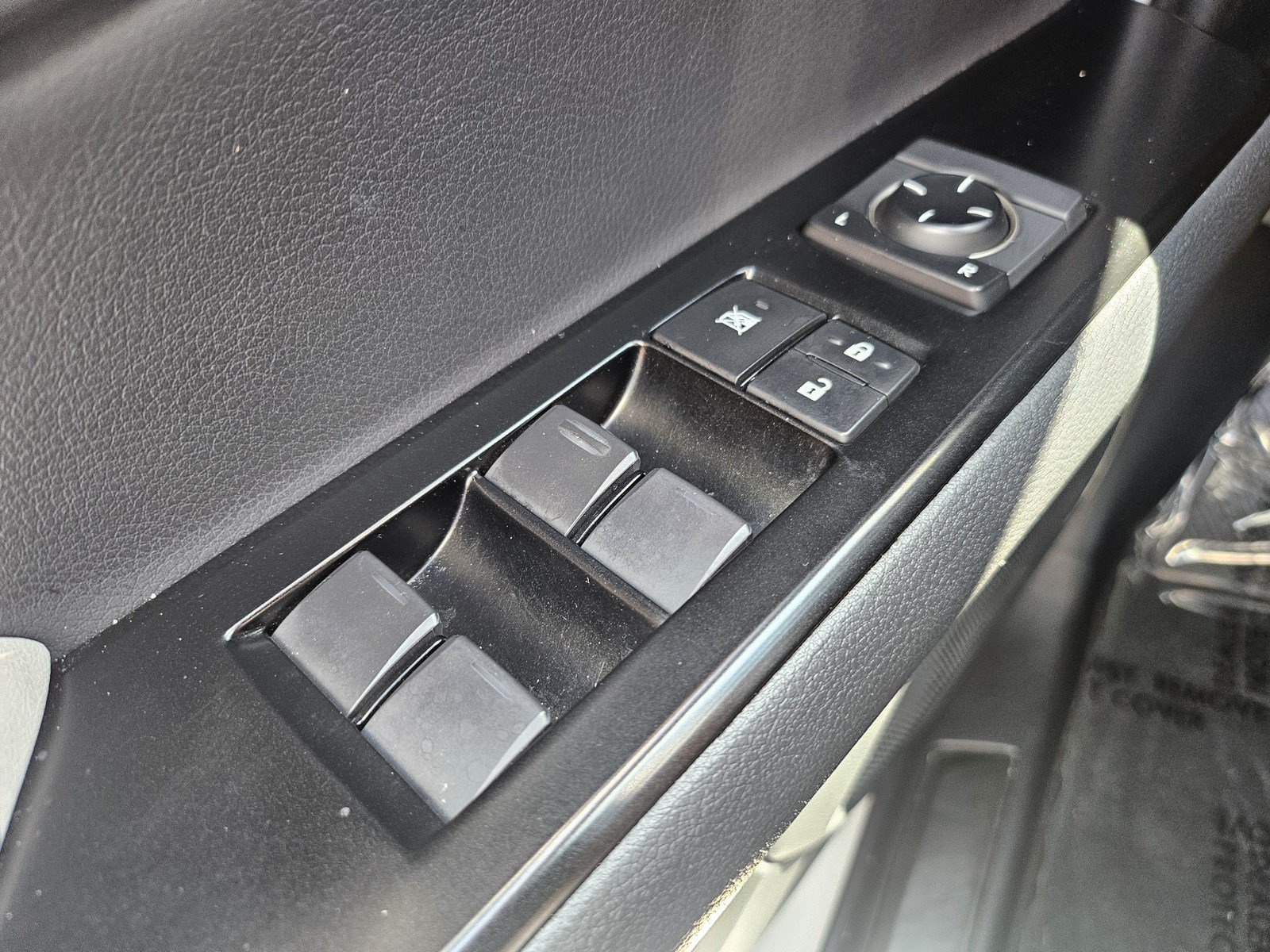 Used 2024 Lexus UX 250h F Sport AWD/4WD image 15