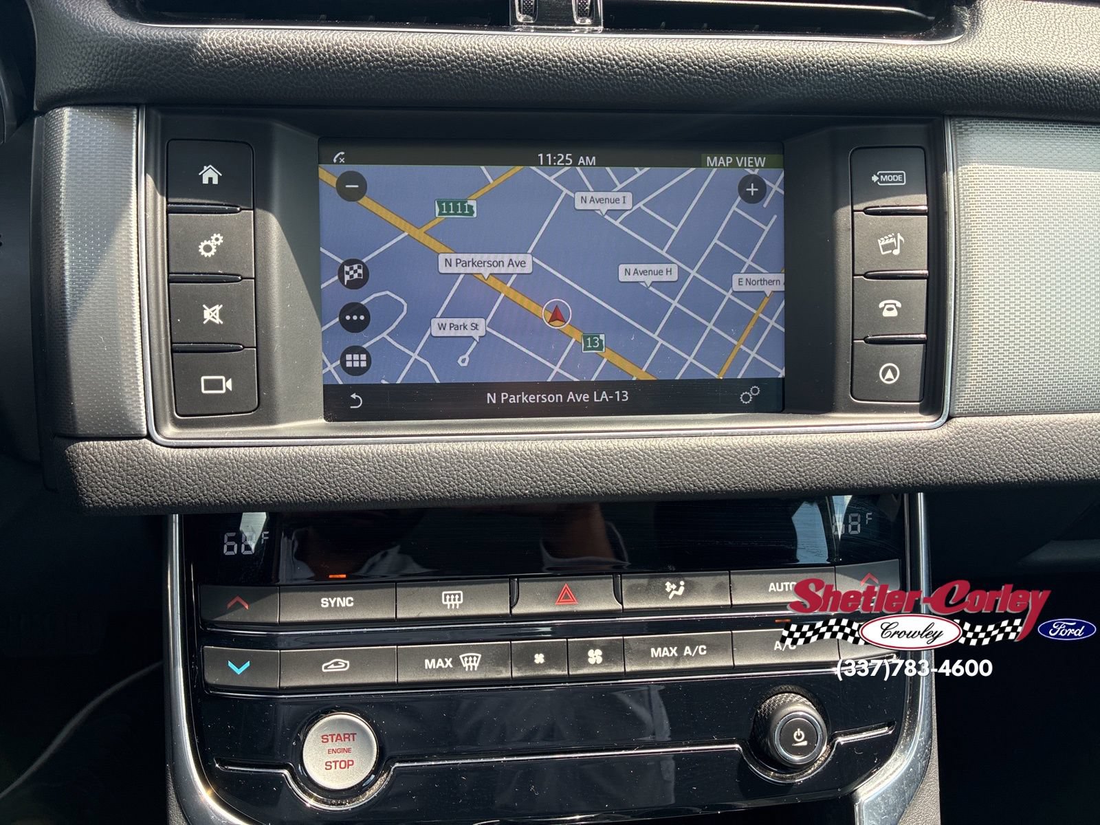 Used 2018 Jaguar XF Premium RWD image 28