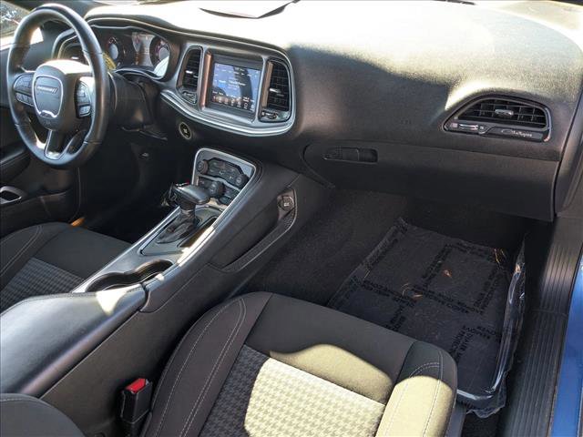 Used 2021 Dodge Challenger SXT w/ Driver Convenience Group image 19
