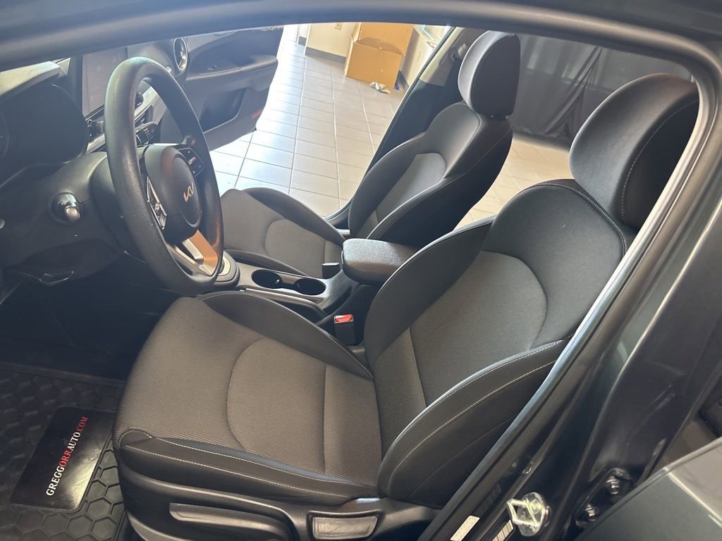 Used 2023 Kia Forte LXS FWD image 21