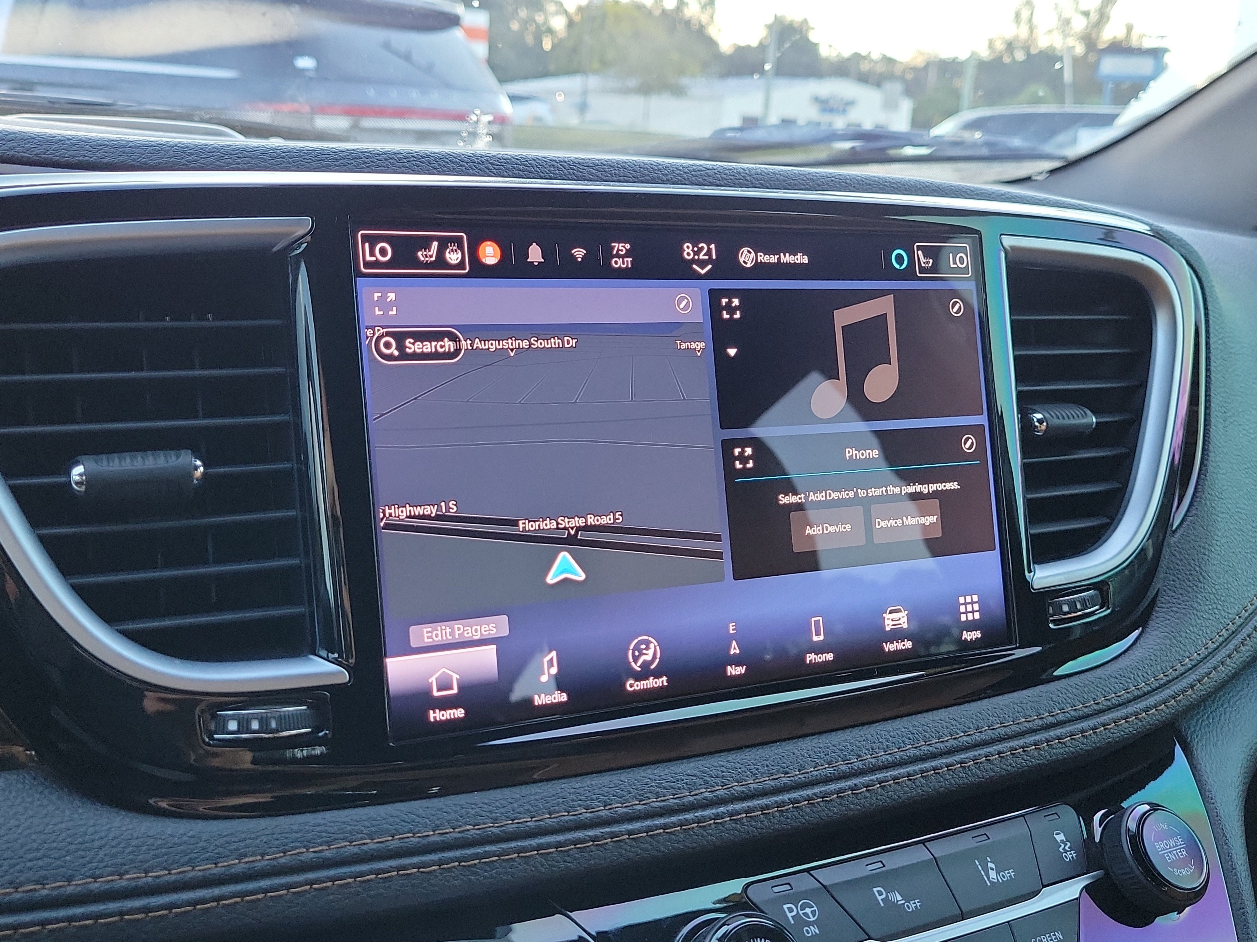 Used 2021 Chrysler Pacifica Pinnacle FWD image 35