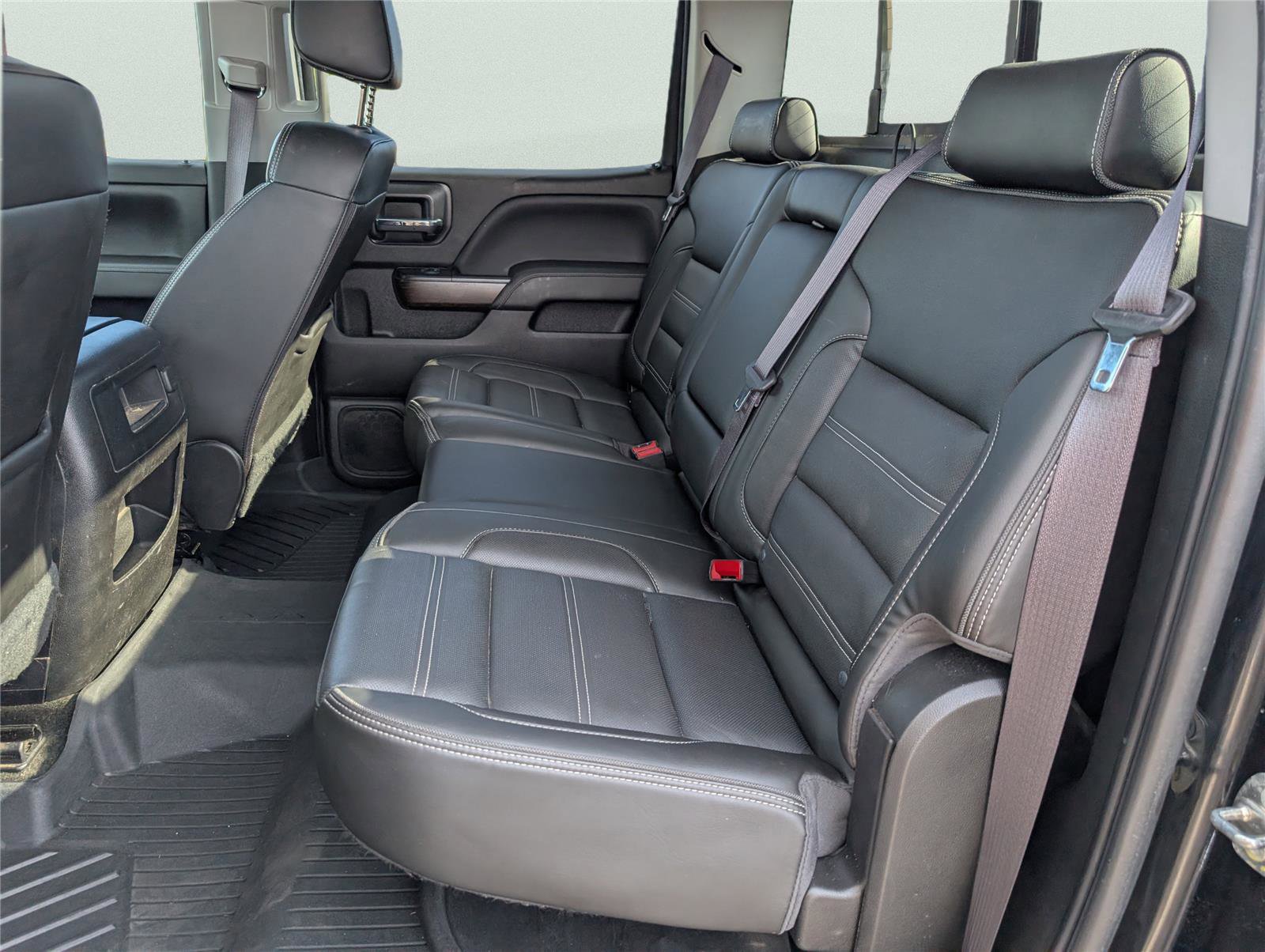 Used 2017 GMC Sierra 2500 Denali w/ Duramax Plus Package image 32