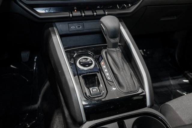 Used 2025 Chevrolet Colorado W/T w/ Advanced Trailering Package image 21