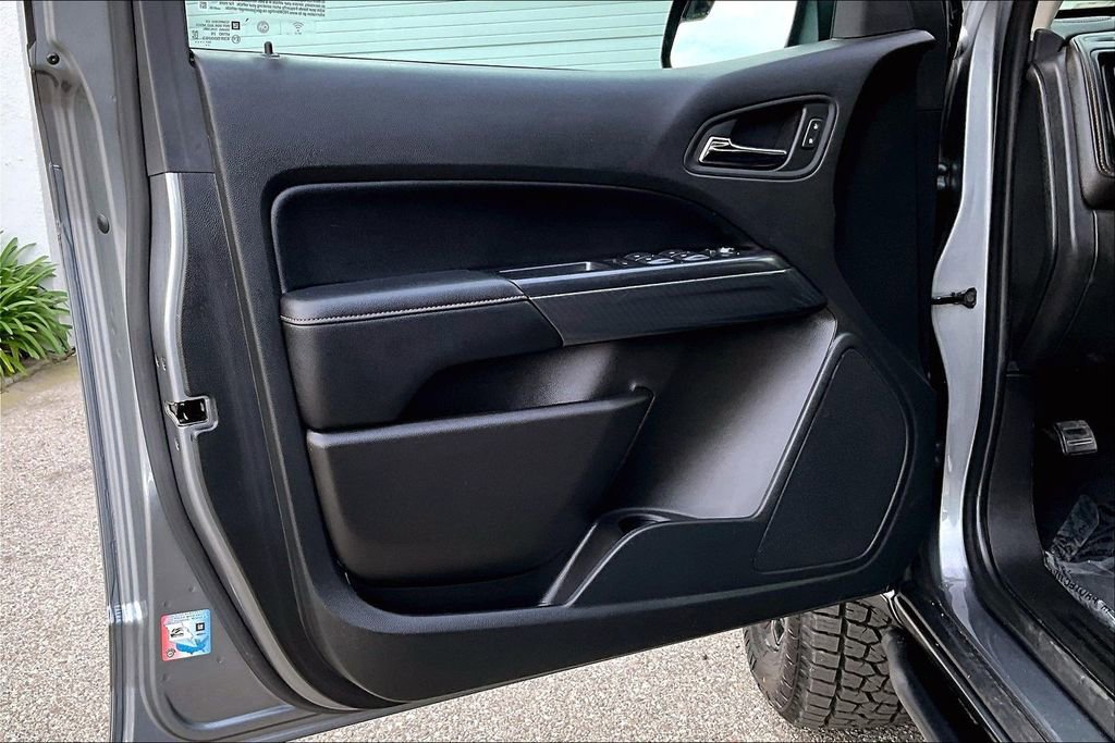 Used 2022 GMC Canyon AT4 image 21